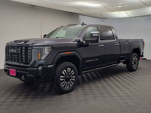 Used 2024 GMC Sierra 3500 Denali Ultimate image 1