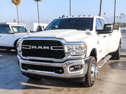 Used 2024 RAM 3500 Big Horn AWD/4WD image 4