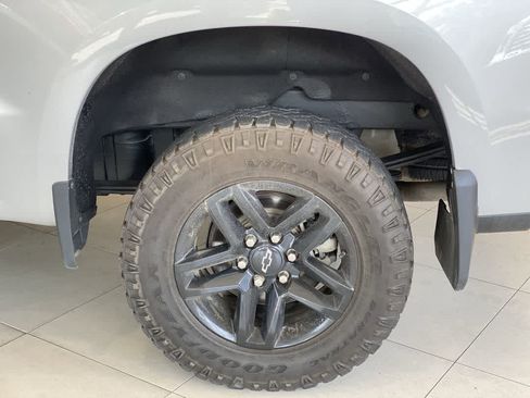 Used 2020 Chevrolet Silverado 1500 LT Trail Boss w/ Convenience Package AWD/4WD image 13