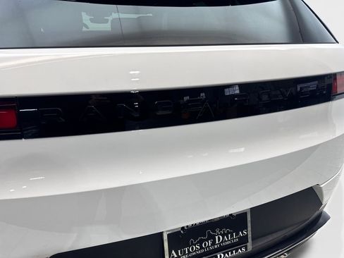Used 2024 Land Rover Range Rover Sport SE AWD/4WD image 21