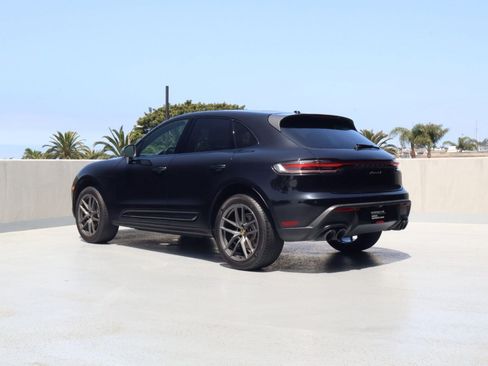 Certified 2024 Porsche Macan Turbo AWD/4WD image 3