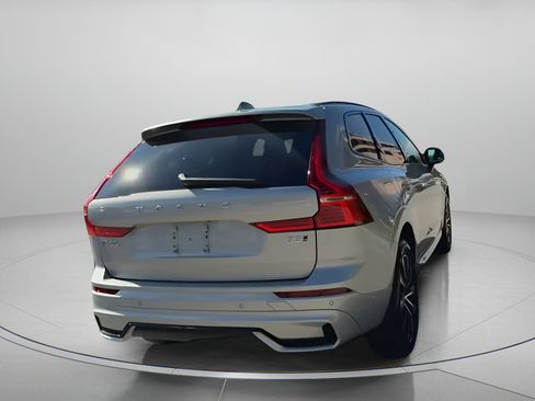 Used 2025 Volvo XC60 B5 Plus image 26