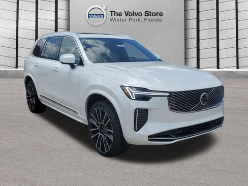 Used 2026 Volvo XC90 B6 Plus w/ Protection Package Premier AWD/4WD image 3