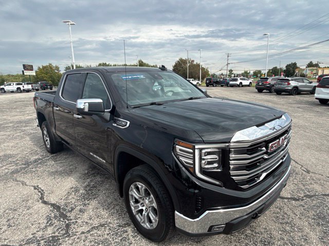 Used 2025 GMC Sierra 1500 SLT AWD/4WD image 8