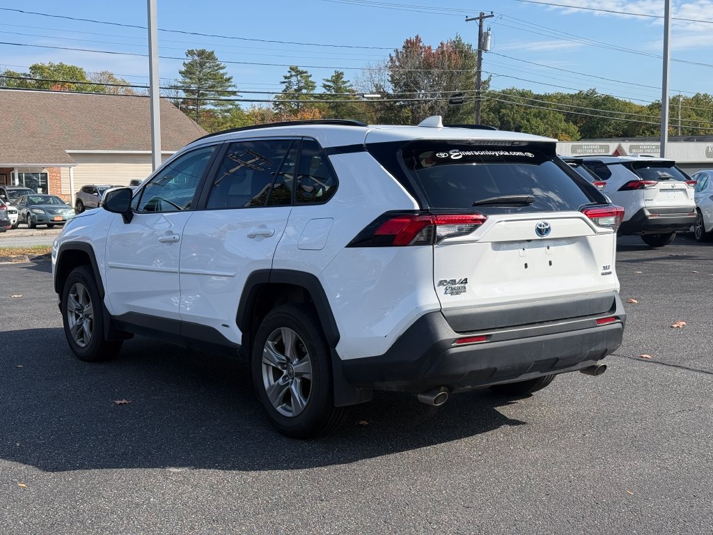 Used 2024 Toyota RAV4 XLE w/ Convenience Package AWD/4WD image 3