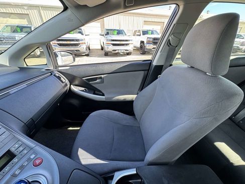 Used 2013 Toyota Prius Two image 33