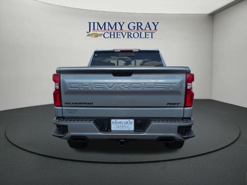 New 2026 Chevrolet Silverado 1500 RST w/ Dark Appearance Package AWD/4WD image 4