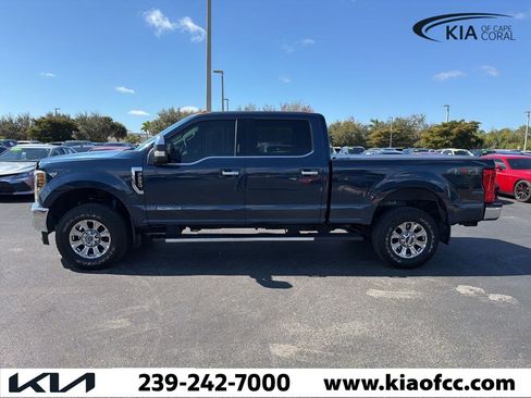 Used 2018 Ford F250 Lariat w/ Chrome Package image 23