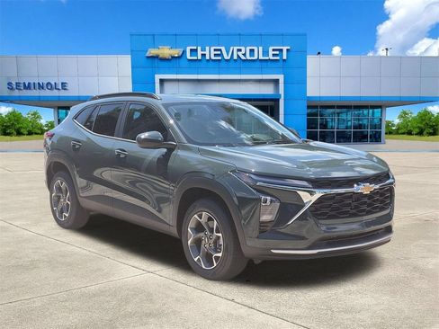 New 2026 Chevrolet Trax LT w/ LT Convenience Package FWD image 1