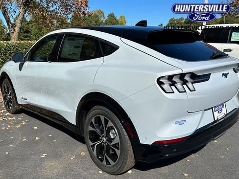 Used 2023 Ford Mustang Mach-E Premium AWD/4WD image 5