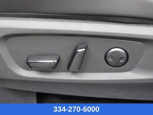 New 2026 Nissan Pathfinder SL image 16