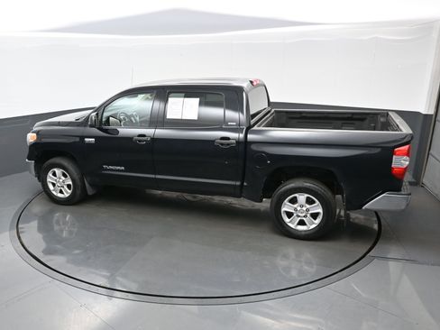 Used 2017 Toyota Tundra SR5 image 36