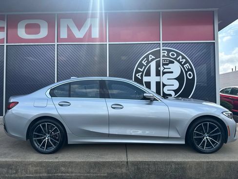 Used 2019 BMW 330i xDrive Sedan w/ Driving Assistance Package AWD/4WD image 4