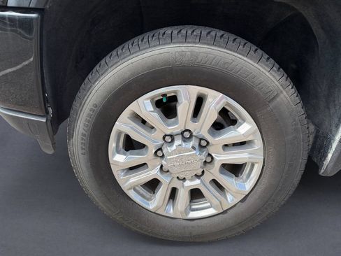 Used 2022 GMC Sierra 2500 Denali w/ Denali Ultimate Package AWD/4WD image 14