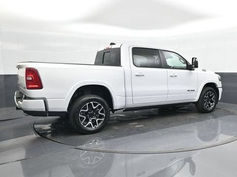 Used 2025 RAM 1500 Laramie AWD/4WD image 19