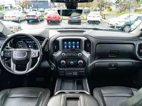 Used 2020 GMC Sierra 1500 Denali w/ Denali Ultimate Package AWD/4WD image 24