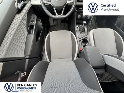 Certified 2024 Volkswagen Taos S FWD image 15