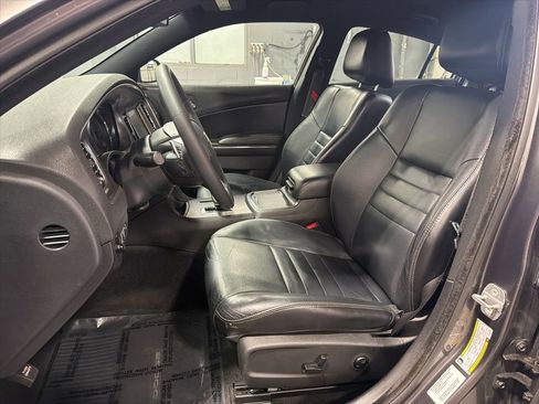 Used 2014 Dodge Charger SXT Plus image 14