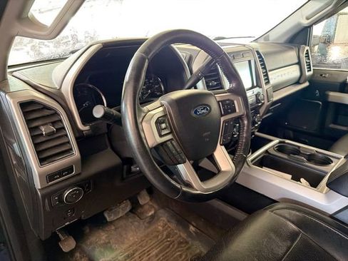 Used 2018 Ford F250 Lariat image 8