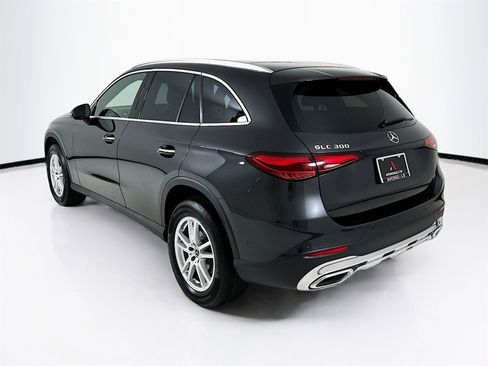 Certified 2025 Mercedes-Benz GLC 300 image 6