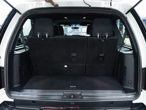 Used 2017 Ford Expedition XL w/ Equipment Group 101A image 8