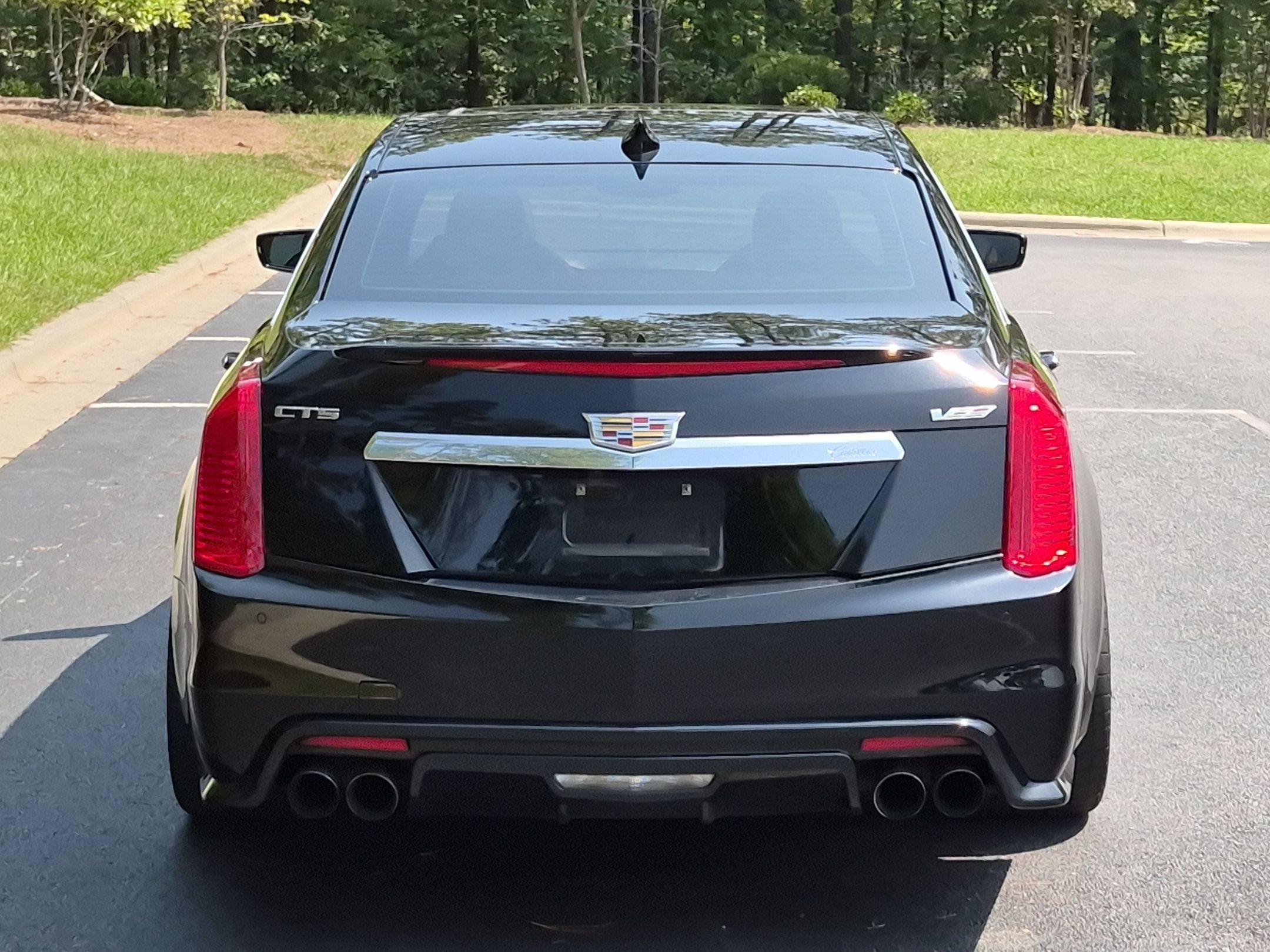 Used 2016 Cadillac CTS V w/ Luxury Package RWD image 19