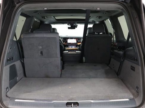 Used 2023 Jeep Grand Wagoneer Series II AWD/4WD image 39