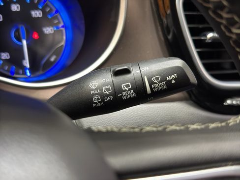 Used 2024 Chrysler Voyager LX FWD image 28