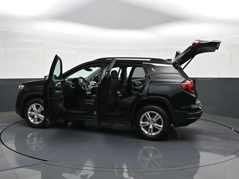 Certified 2023 GMC Terrain SLE w/ Driver Convenience Package AWD/4WD image 42