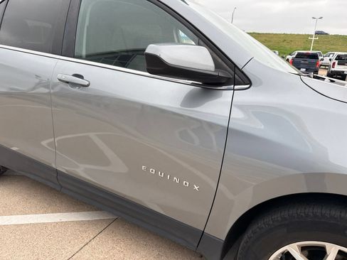 Used 2023 Chevrolet Equinox LT FWD image 5