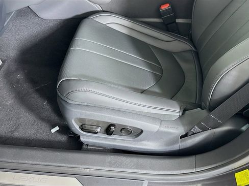 New 2025 Lexus ES 350 F Sport image 21