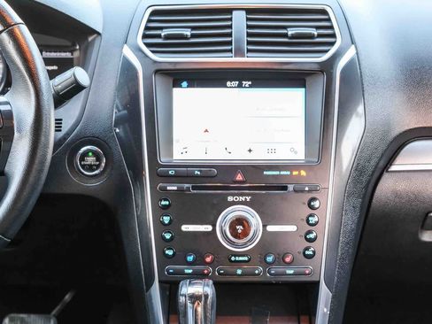 Used 2017 Ford Explorer Sport w/ Equipment Group 401A AWD/4WD image 14
