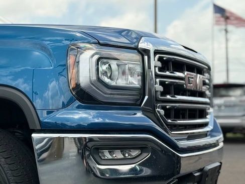 Used 2018 GMC Sierra 1500 SLT w/ SLT Premium Package AWD/4WD image 32