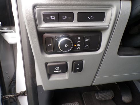 Used 2021 Ford F150 Lariat w/ Max Trailer Tow Package AWD/4WD image 17