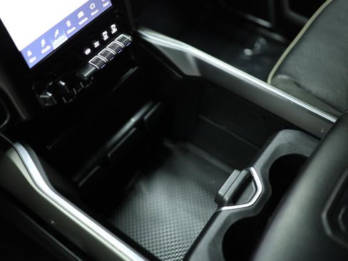 Used 2022 RAM 3500 Laramie w/ Night Edition image 37