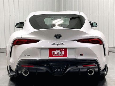 New 2026 Toyota Supra RWD image 4