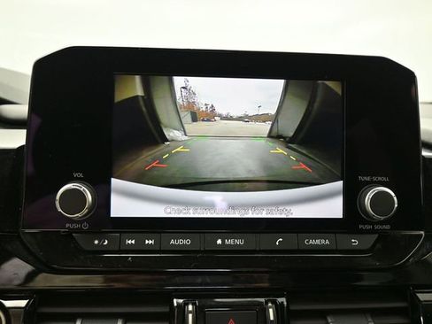 Used 2024 Nissan Pathfinder SV w/ Black Appearance Package image 25