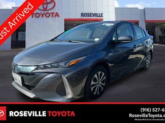 Certified 2020 Toyota Prius Prime LE video 1