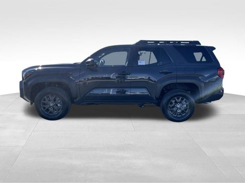 New 2026 Toyota 4Runner SR5 AWD/4WD image 7