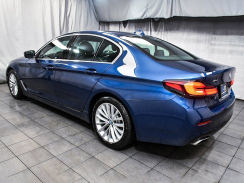 Used 2023 BMW 530i xDrive w/ Premium Package image 4