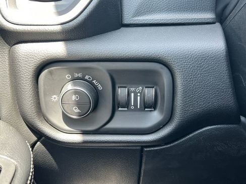New 2026 RAM 2500 Laramie AWD/4WD image 23