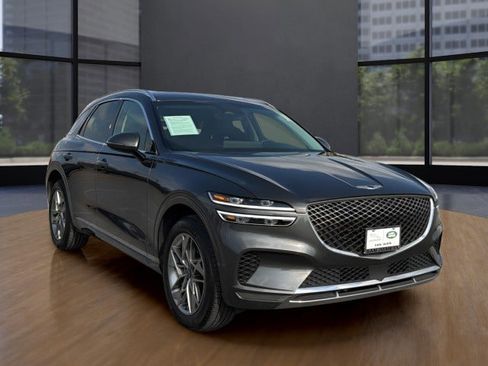 Used 2025 Genesis GV70 2.5T image 10