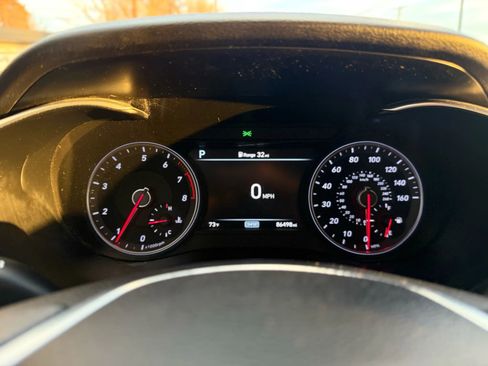 Used 2020 Genesis G70 2.0T image 33