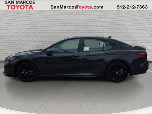 New 2026 Toyota Camry SE FWD image 8