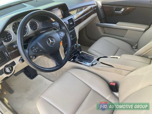Used 2010 Mercedes-Benz GLK 350 4MATIC image 16