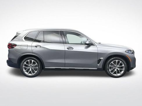 New 2026 BMW X5 xDrive50e AWD/4WD image 3