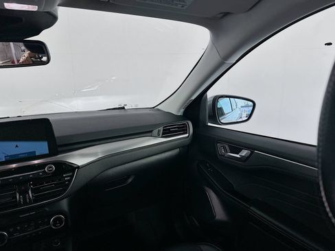 Used 2022 Ford Escape Titanium AWD/4WD image 23