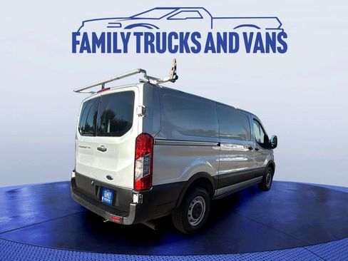 Used 2020 Ford Transit 250 Low Roof RWD image 5