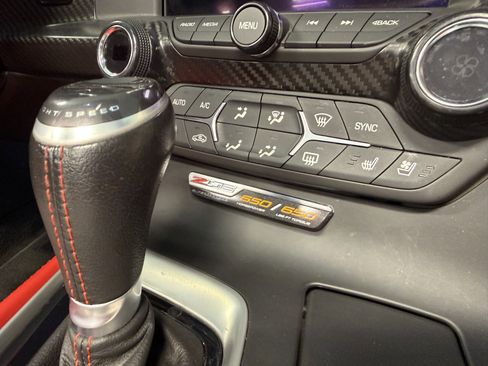 Used 2016 Chevrolet Corvette Z06 w/ 3LZ Preferred Equipment Group image 30