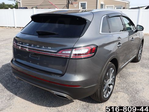 Used 2022 Lincoln Nautilus Reserve image 7